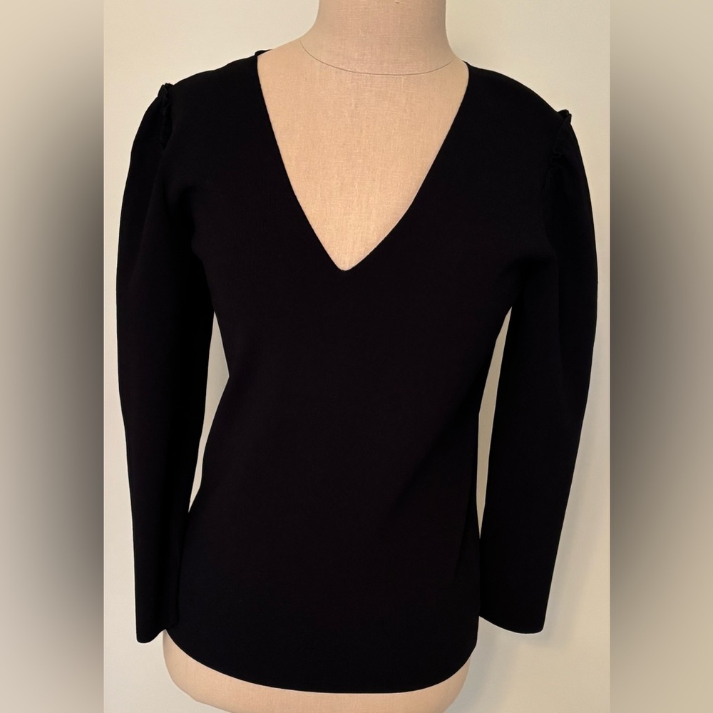 NWT Akris Punto V-Neck Sweater, Ruffled Shoulder, 3/4 Sleeves, Black, Women’s 8